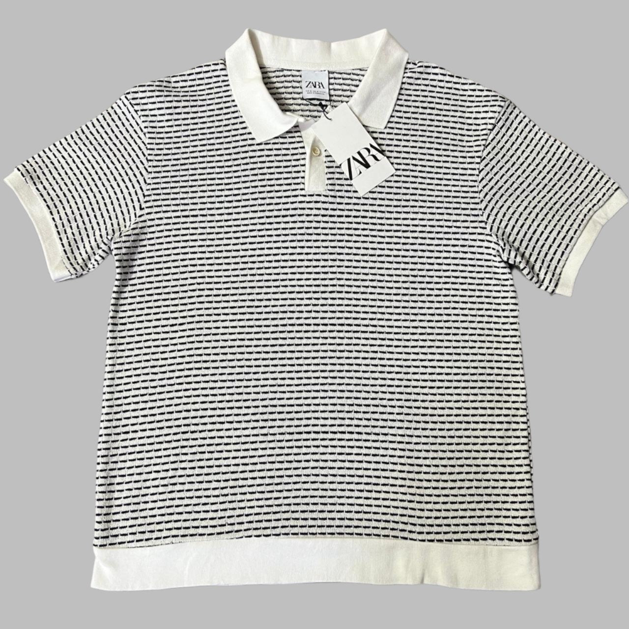 Black White Textured Pattern Knit Half Sleeves Polo