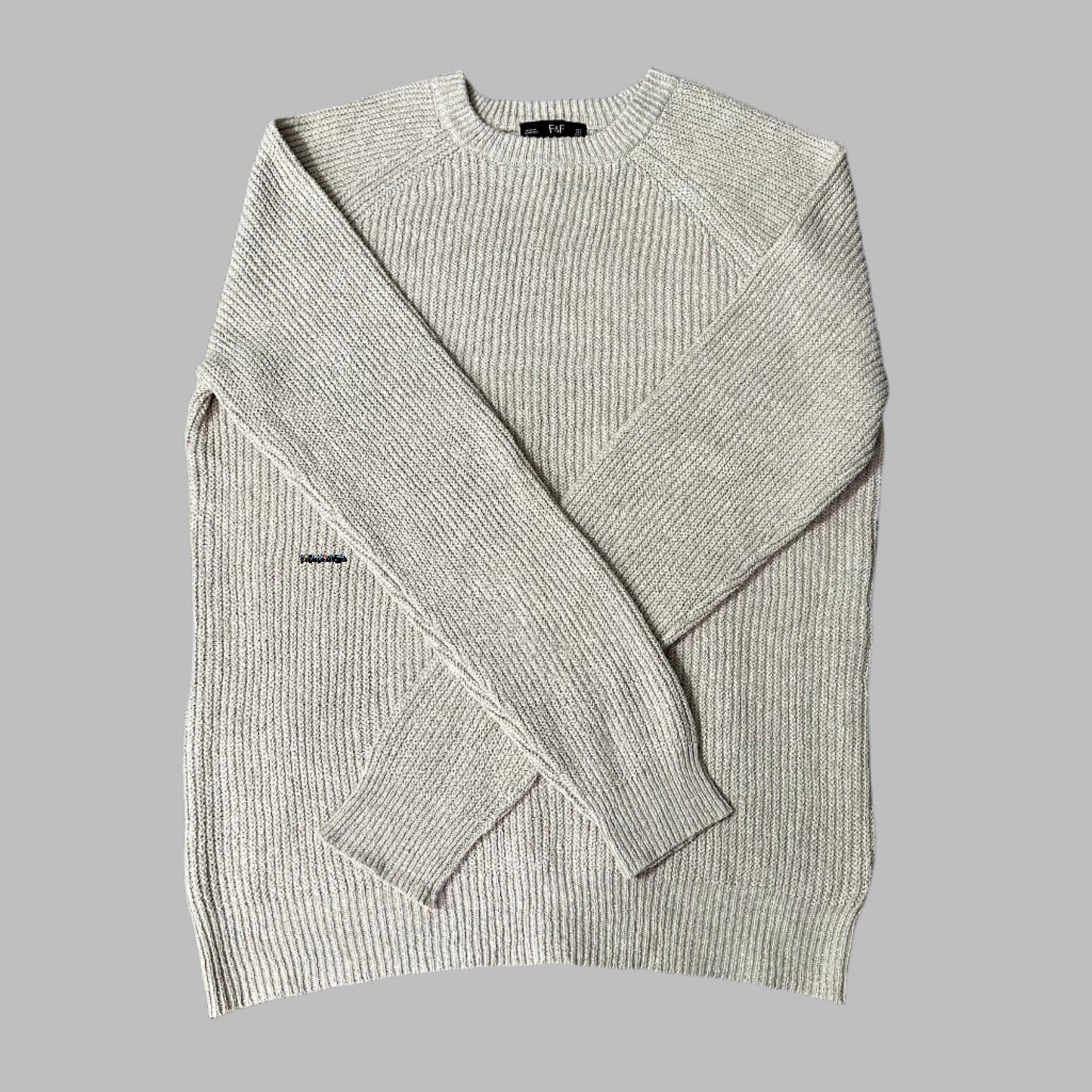 Medium White Full Sleeves Knitted Sweater