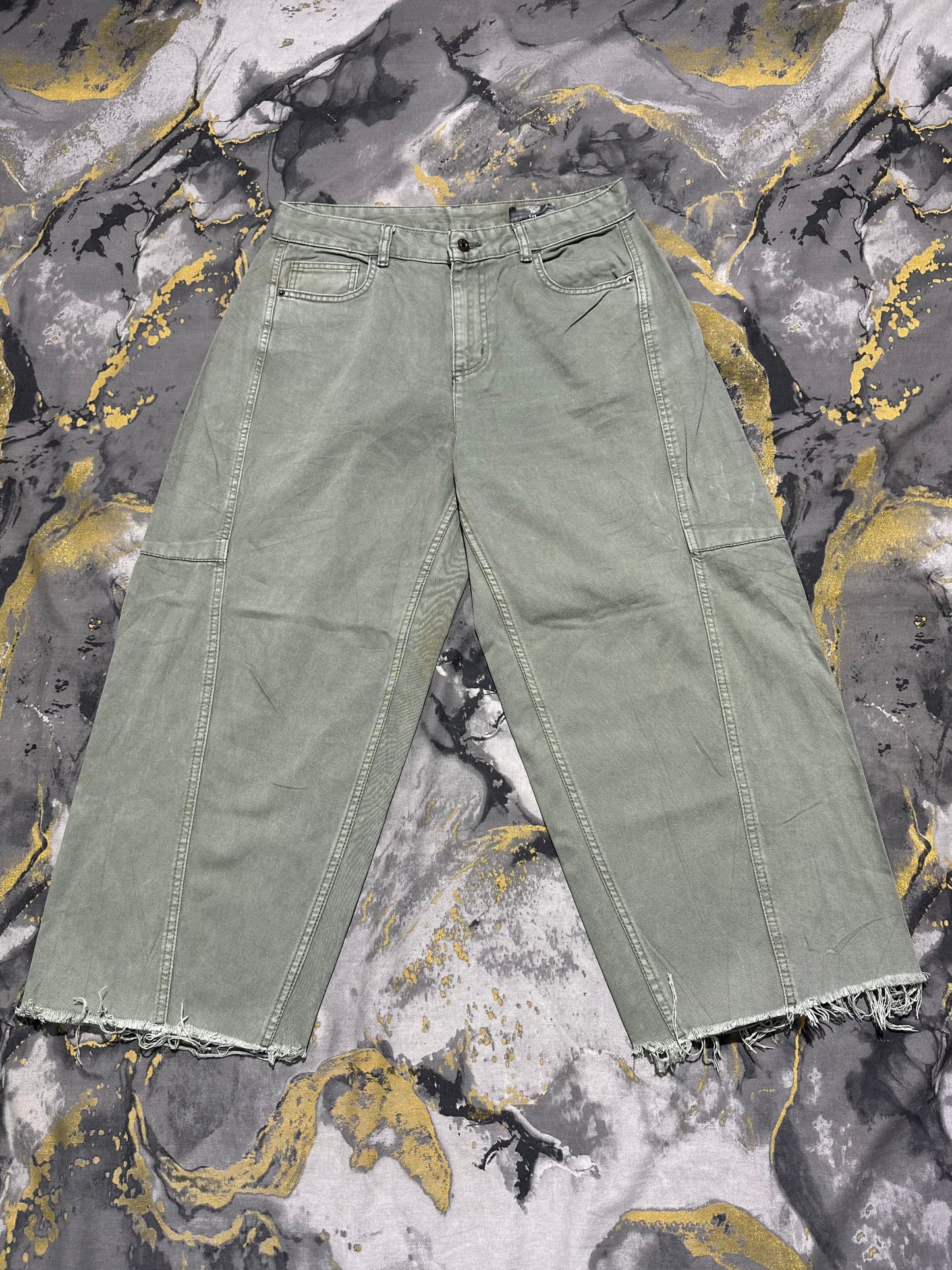 TU MEN Dark Sage Green Relaxed Barrel Jeans