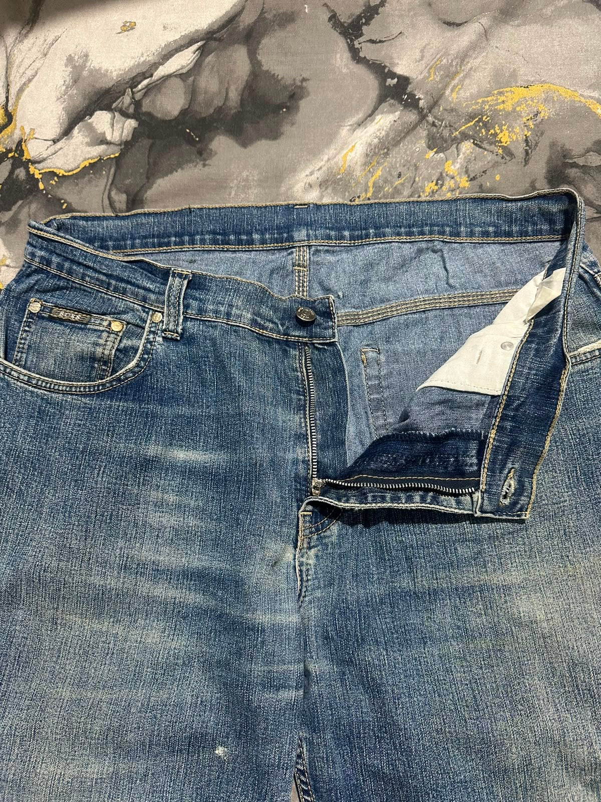 Hugo Boss Straight Classic Fit Blue Washed Jeans