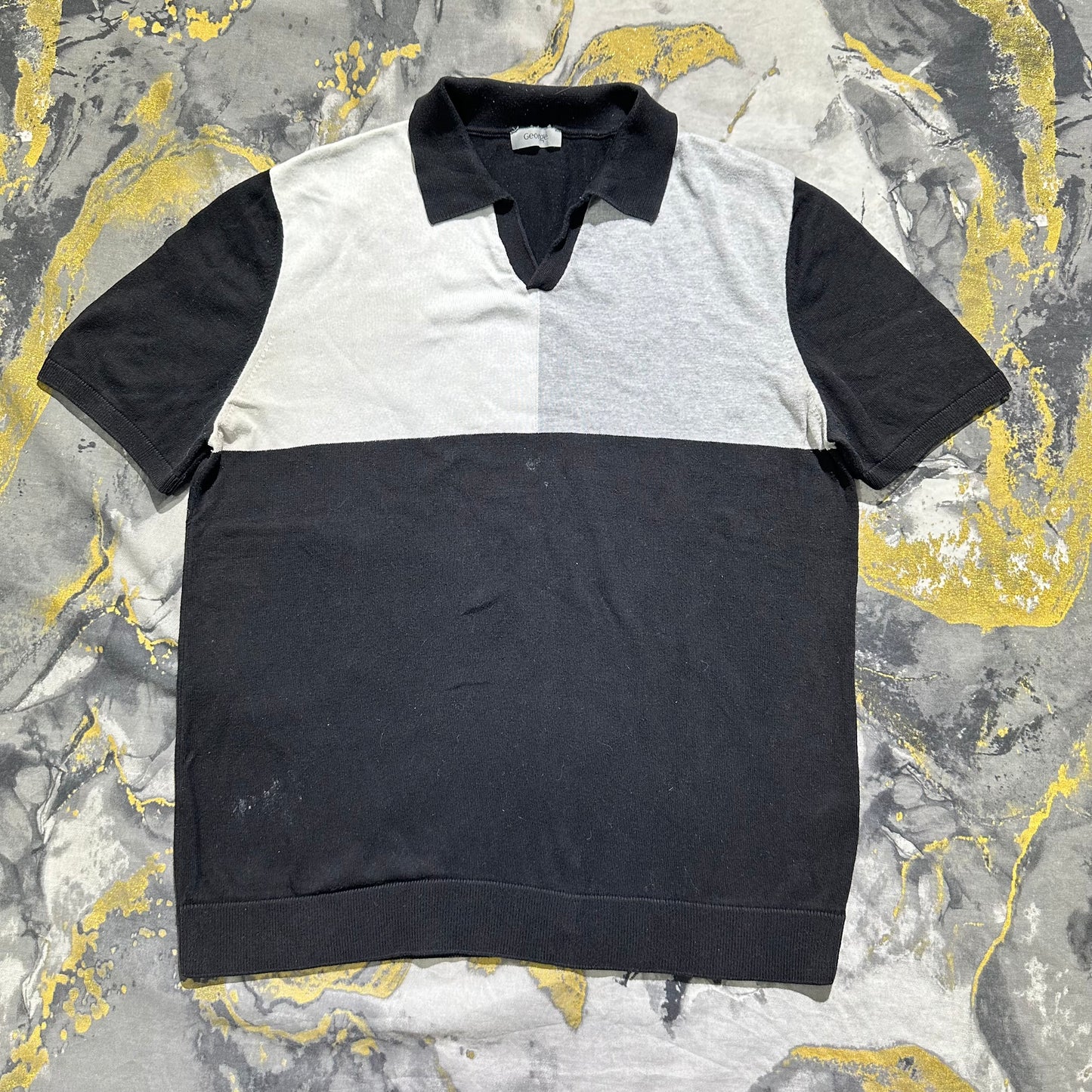 Black and White Busan Collar Knitted Polo
