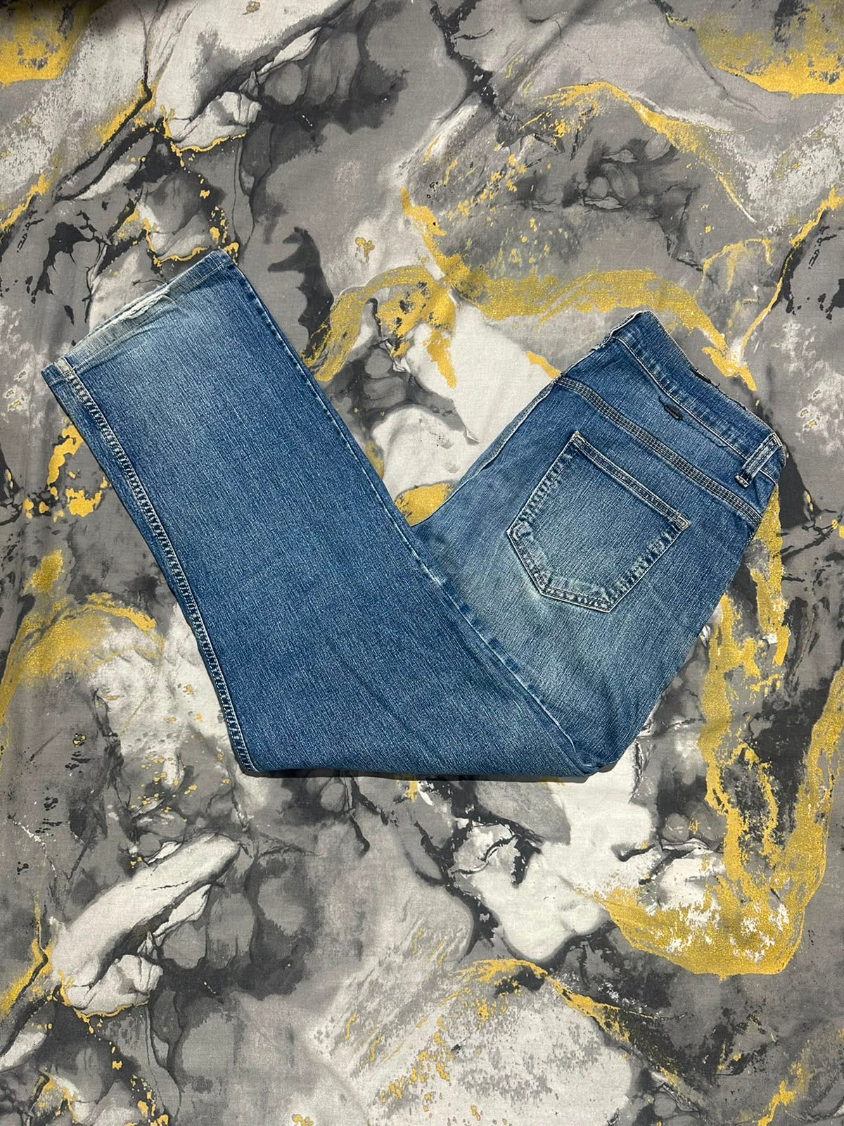 Hugo Boss Straight Classic Fit Blue Washed Jeans