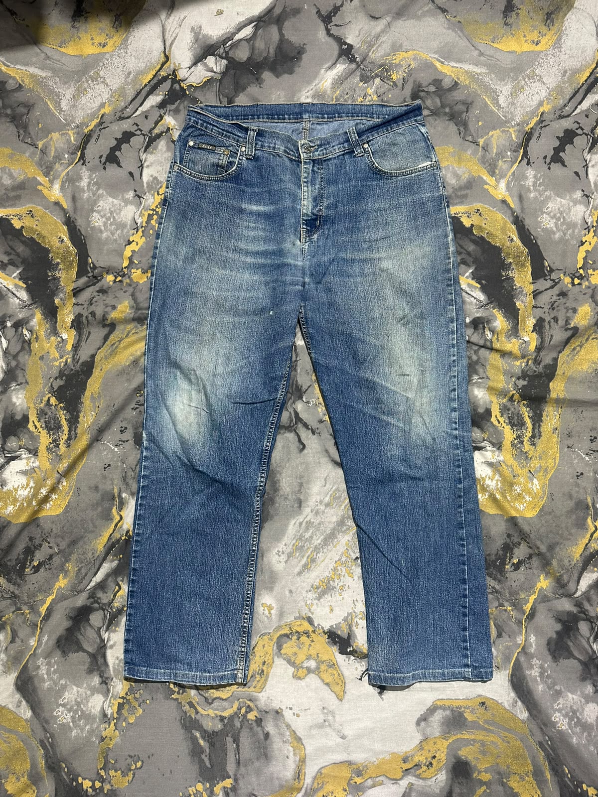 Hugo Boss Straight Classic Fit Blue Washed Jeans
